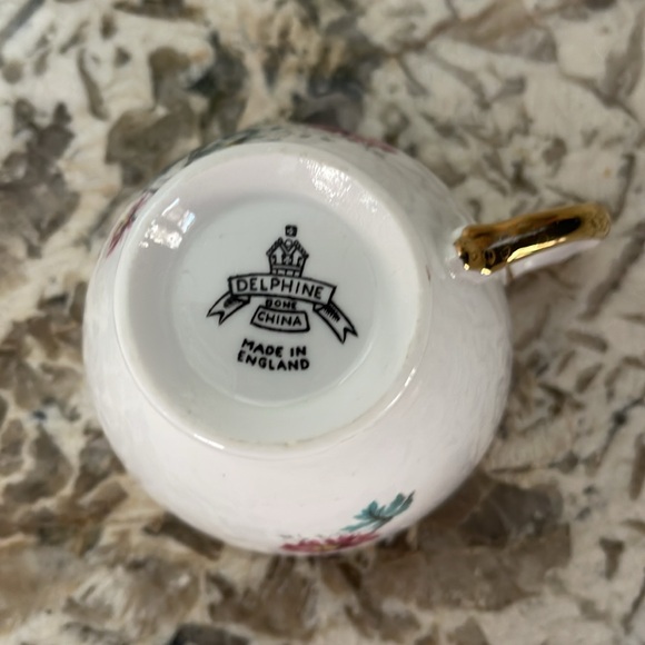 DELPHINE Bone China England Purple Floral Pattern Gold Gilt Cup & Saucer Set - Picture 2 of 6